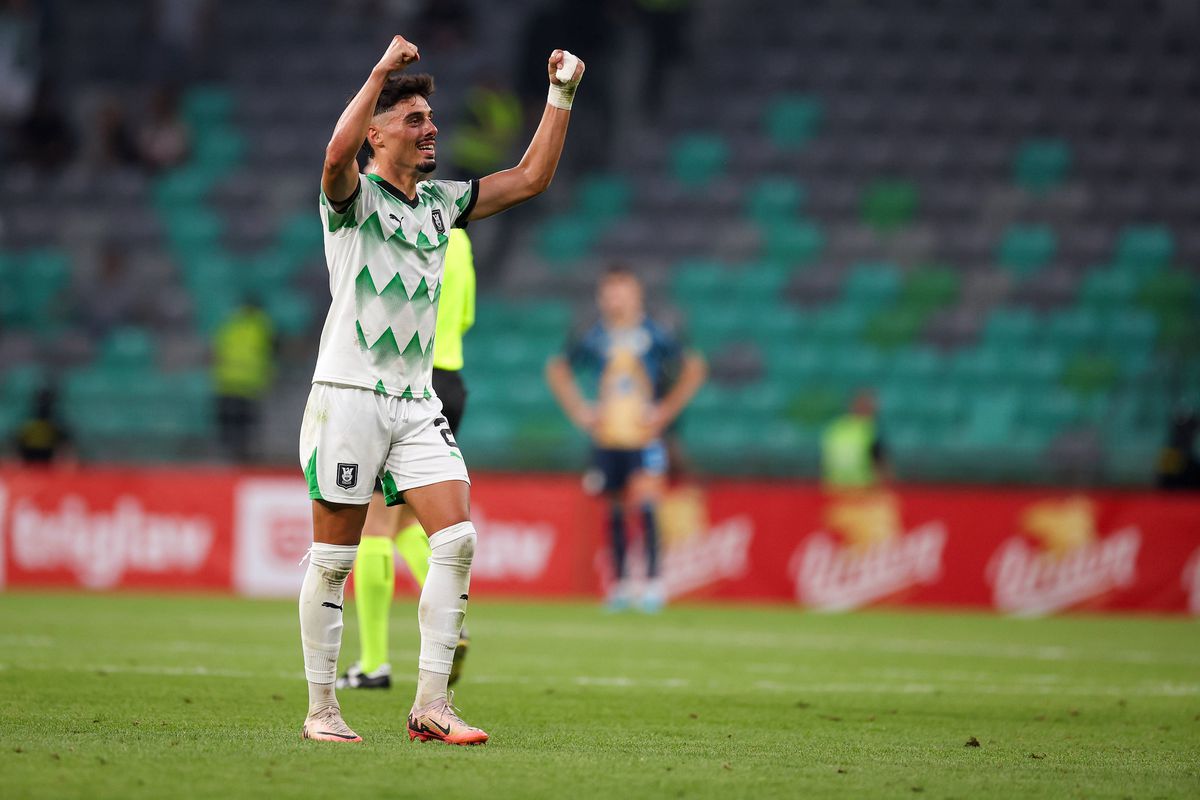 Campeão da Eslovénia despede-se de português