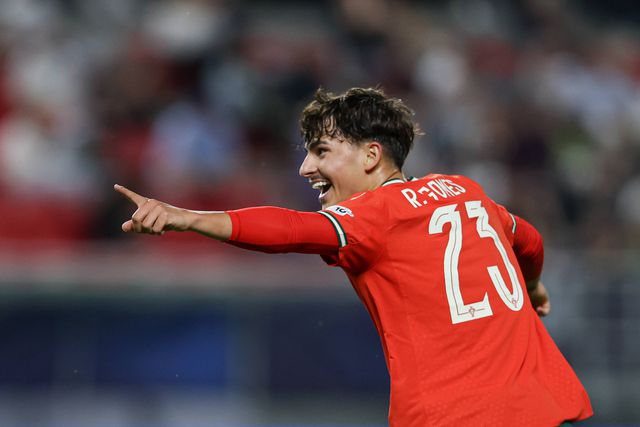 Rodrigo Gomes mostra instinto de matador (vídeo)