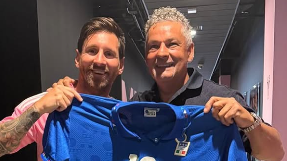 Messi recebe prenda de lenda mundial antes de defrontar o FC Porto
