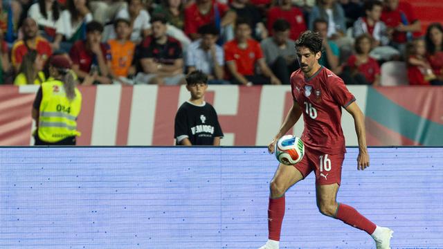 «Colocaria Trincão no onze em vez de Bernardo Silva»
