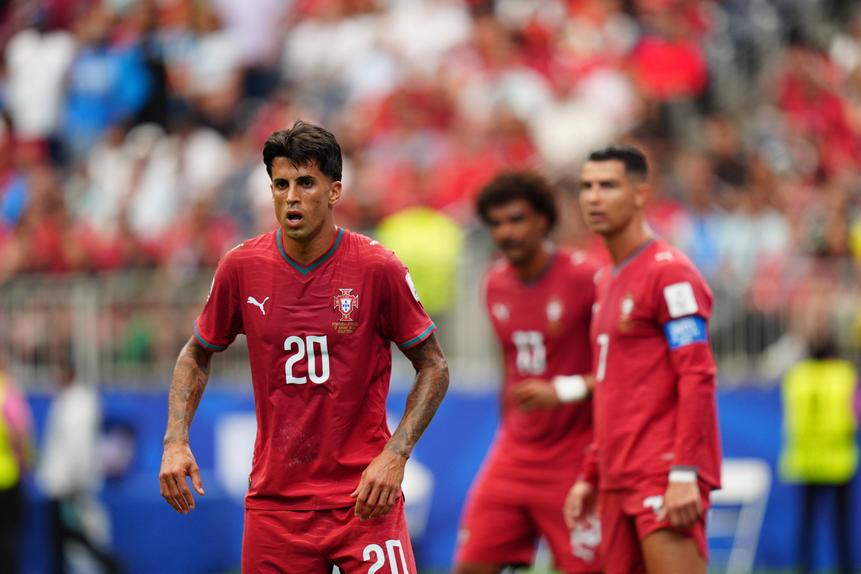 João Cancelo bem tentou - Foto: IMAGO