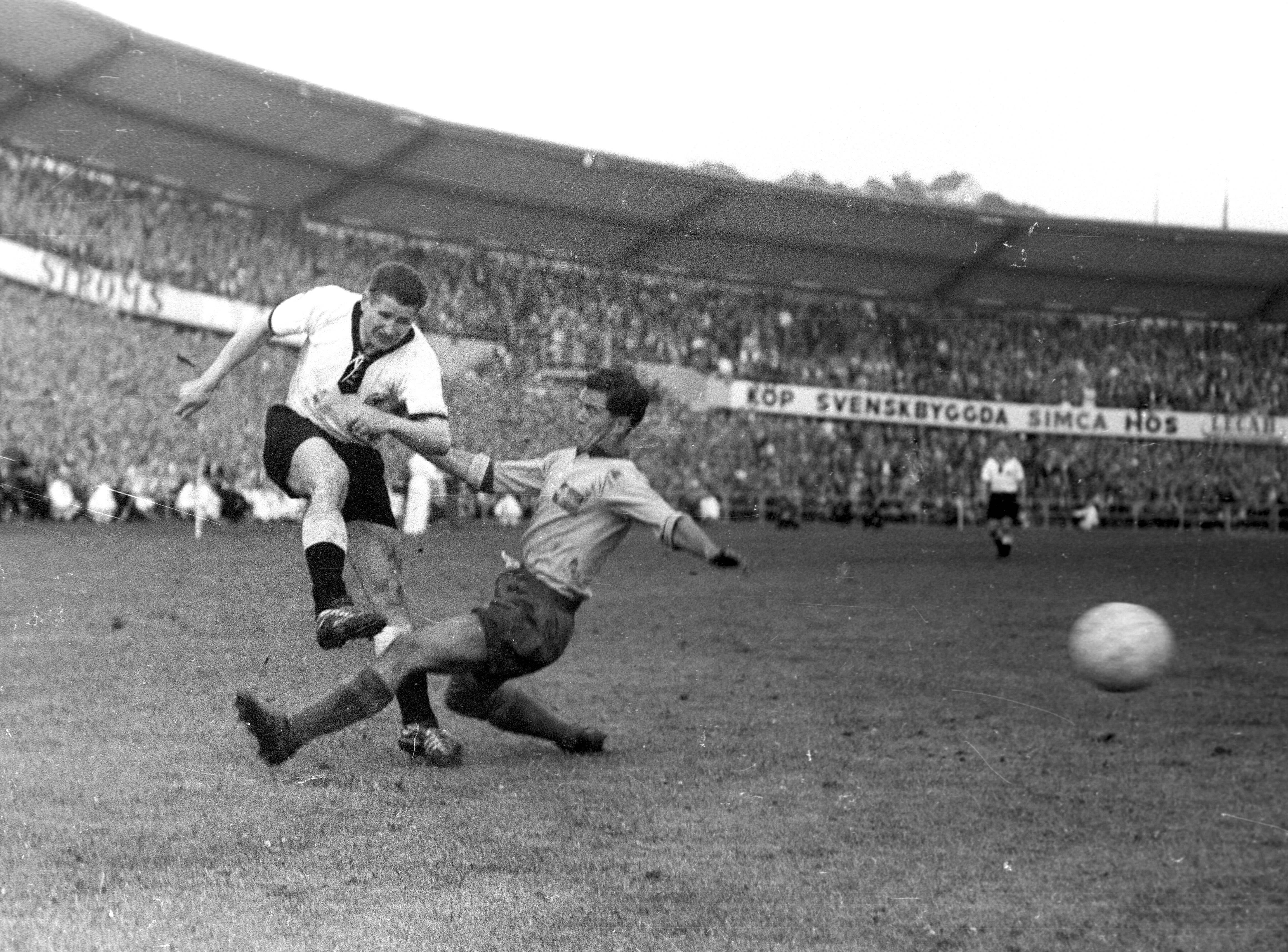 Helmut Rahn, Alemanha: 10 golos em 10 jogos. Foto IMAGO