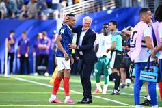 Mbappé «muito feliz por entrar na história» de França