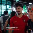 Filho demite-se do emprego para seguir o pai no sonho de ver Portugal campeão do Mundo