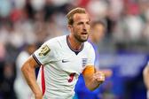 Harry Kane bisou frente à Croácia e chegou aos 10 golos em Mundiais, o quinto de penálti - Foto: Imago