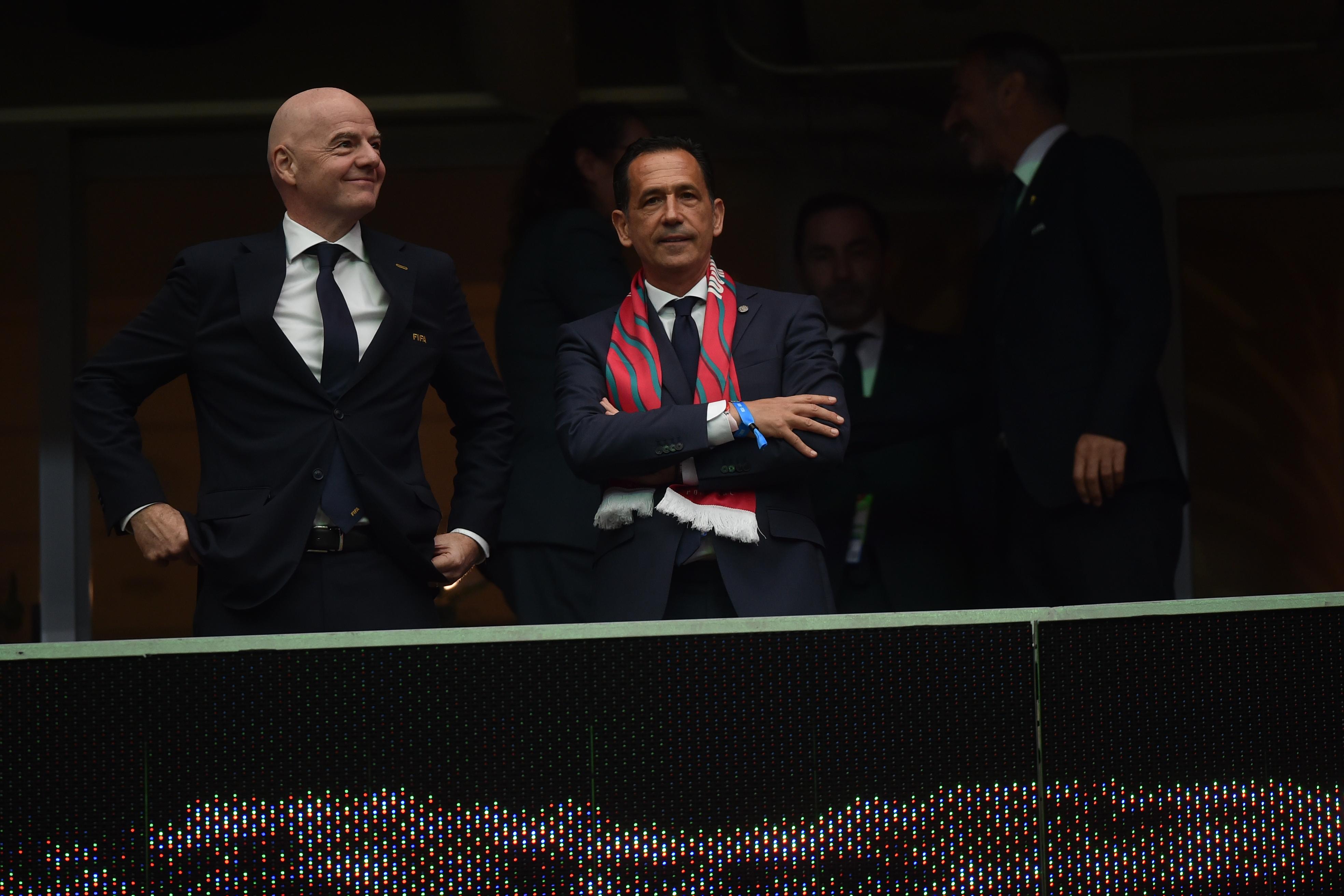 Pedro Proença assistiu ao Portugal-RD Congo ao lado do presidente da FIFA, Gianni Infantino (foto: Miguel Nunes)