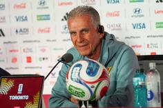 «O único remédio que funciona no futebol é vencer»