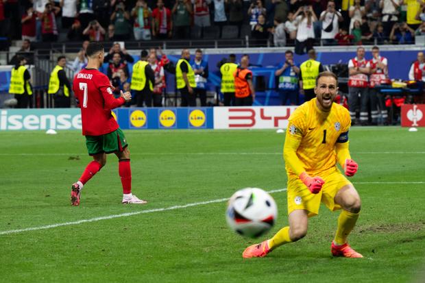 Oblak defendeu penálti de Ronaldo, no prolongamento