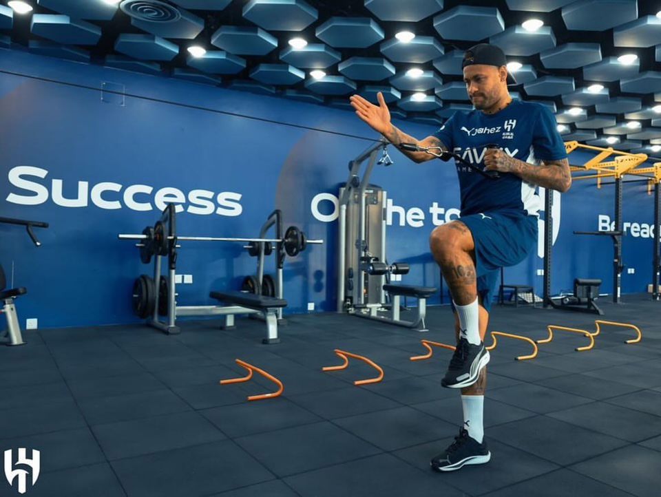 Fotos: o regresso solitário de Neymar ao Al Hilal