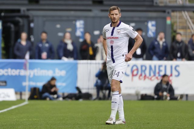 Aos 37 anos, Jan Vertonghen renova com o Anderlecht