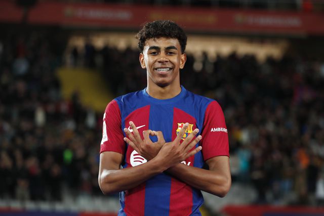 Oficial: Lamine Yamal terá novo número no Barcelona