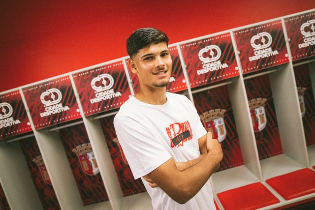 SC Braga: campeão nacional pelos juniores renova contrato e ruma aos sub-23