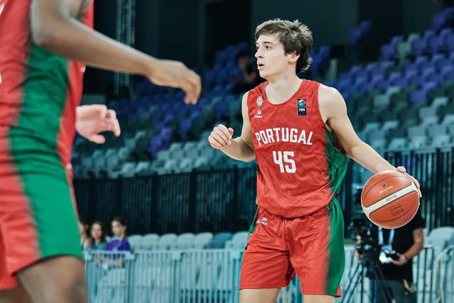 Portugal nos 'quartos' do Euro Sub-20 Divisão B