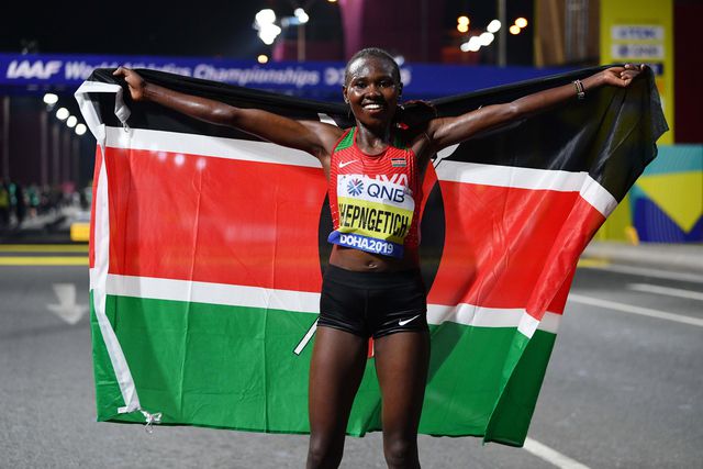 Recordista mundial da maratona suspensa por doping