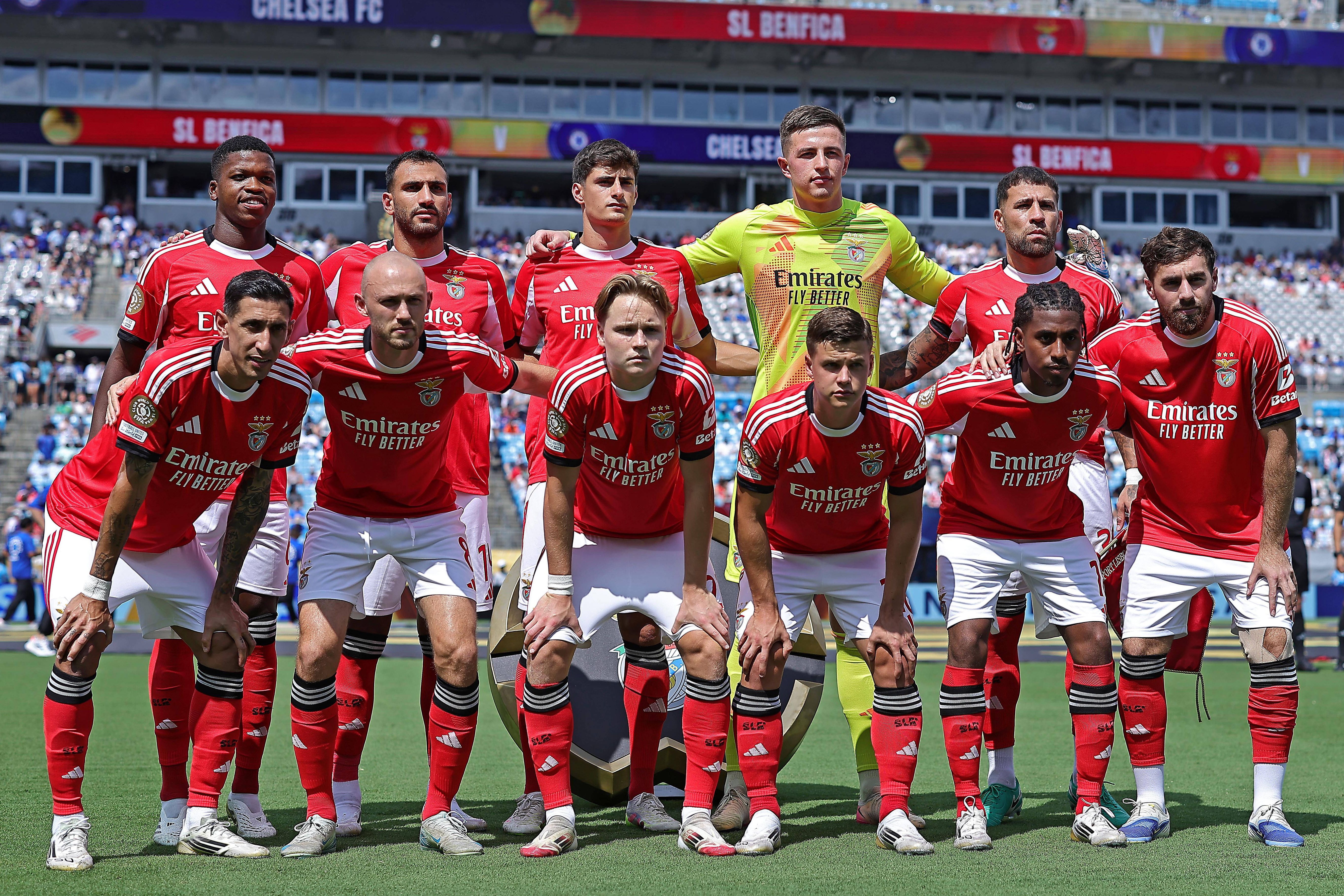 O 11 do Benfica diante do Chelsea no Mundial de Clubes