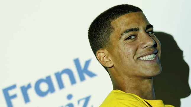 Mercado oficial: Estoril anuncia reforço para o ataque