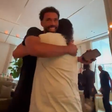 Higuita e Vozinha cruzam-se e sai um abraço fraterno