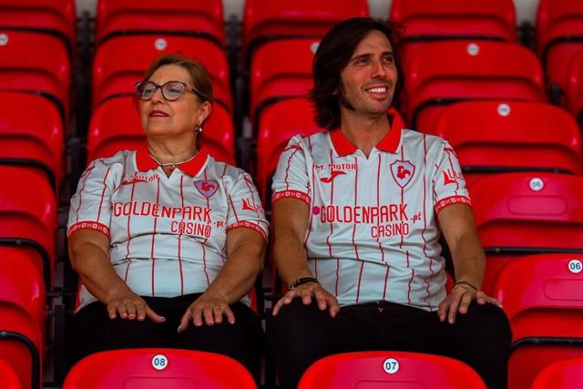 A nova camisola alternativa dos galos - Foto: Gil Vicente