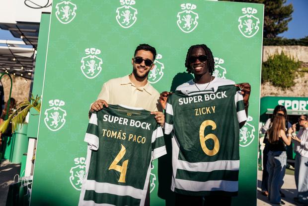 Tomás Paçô e Zicky Té estiveram presentes no lançamento do novo gelado