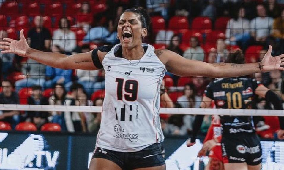Beatriz Santos assinou até 2027