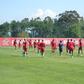 Plantel do Marítimo terminou o estágio no Continente com uma derrota diante do Leixões — Foto: Marítimo