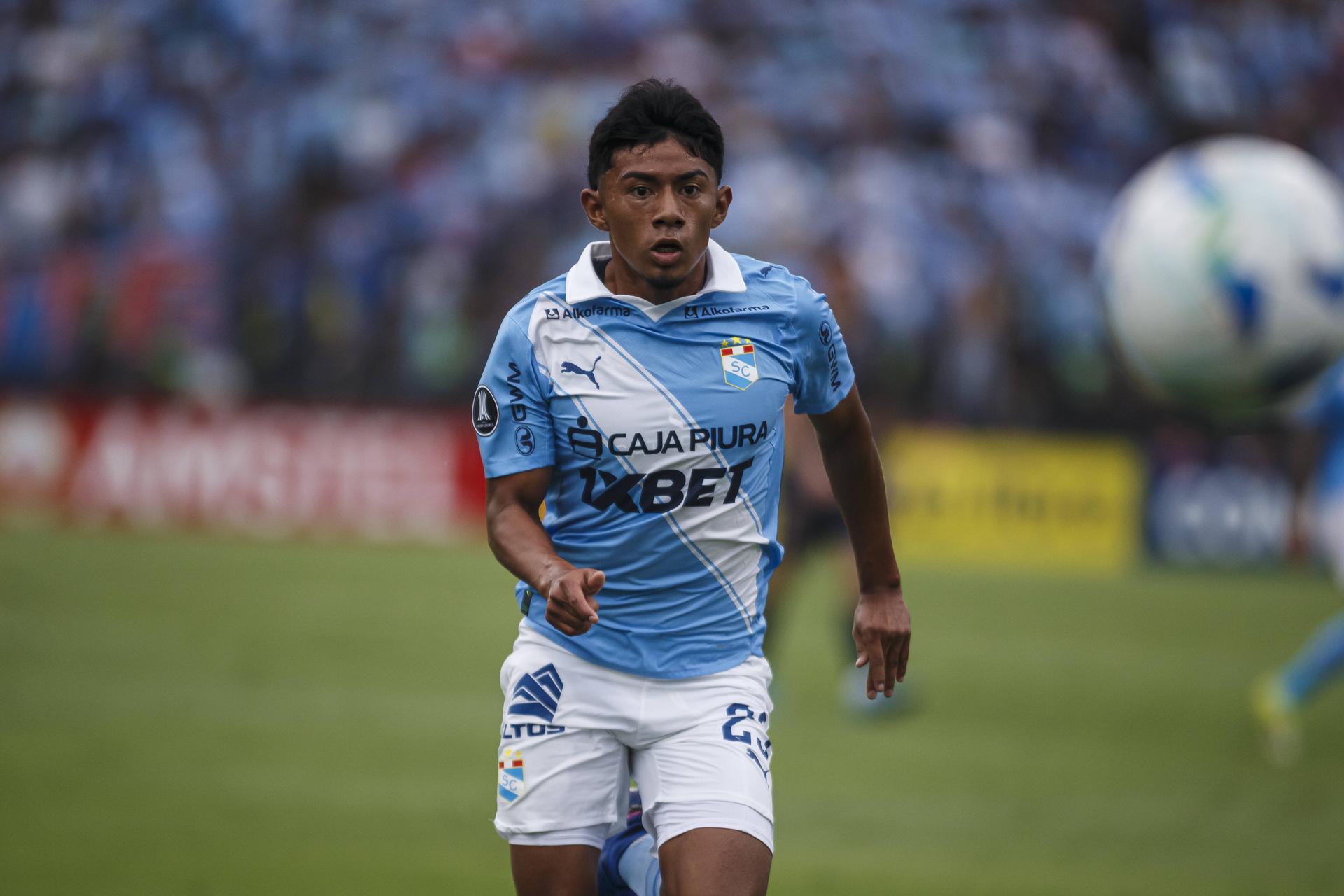 4.º - Maxloren Castro, 18 anos, Sporting Cristal, Peru - €5,6 M