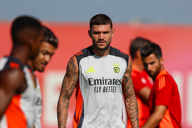 Benfica-Casa Pia: Schmidt faz só uma alteração no onze