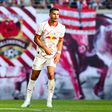 Taça da Alemanha: André Silva assiste e Nusa mostra rapidez a encantar Leipzig