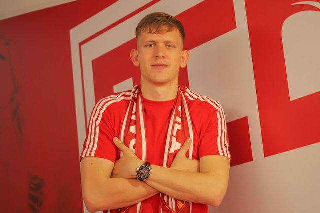 Aves SAD: Vítor Campelos com quatro 'reforços' (e cinco baixas) para o V. Guimarães