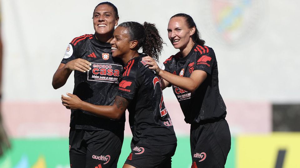 Benfica vence Damaiense nos penáltis e está na final da Supertaça