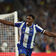 FC Porto: Samu dá no duro (até em Sevilha) para assumir as despesas