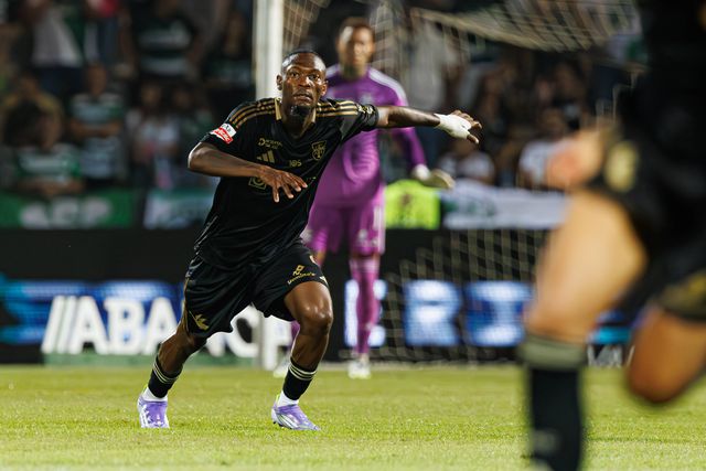 Duplexe Tchamba é um dos pilares da defesa do Casa Pia