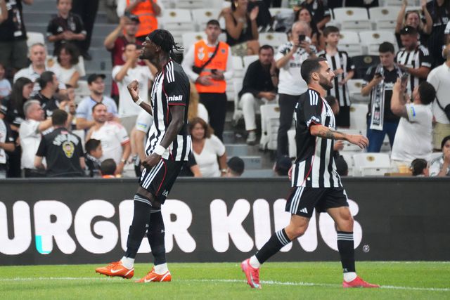 Tammy Abraham e Rafa Silva