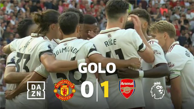 Arsenal ganha vantagem em Old Trafford com golo polémico