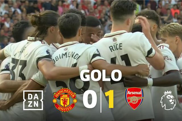 Arsenal ganha vantagem em Old Trafford com golo polémico