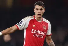 Central de Transferências: Kiwior desejado no FC Porto