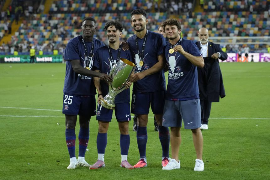 Nuno Mendes, Vitinha, Gonçalo Ramos e João Neves são os jogadores portugueses no plantel do PSG