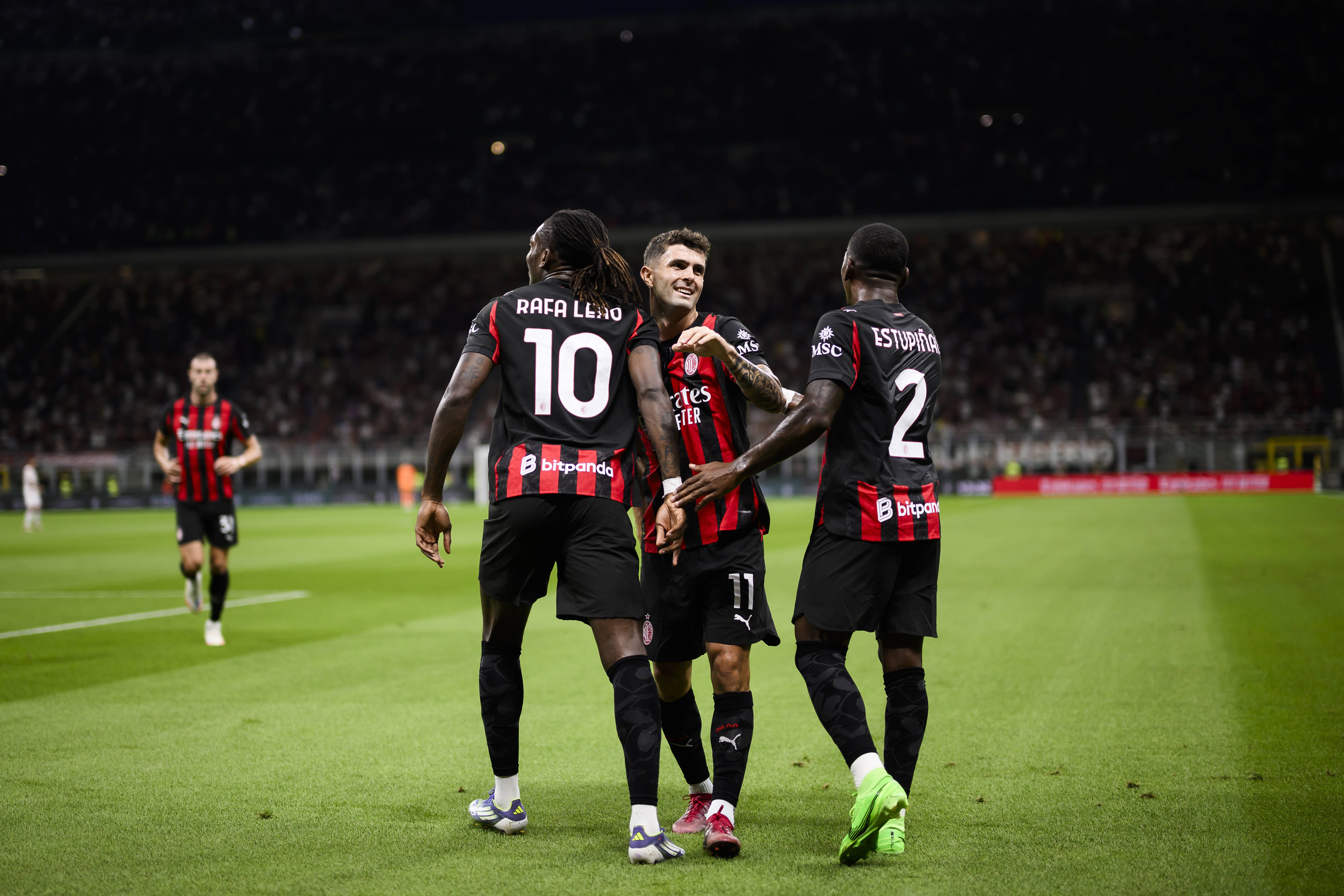 Milan estreia-se com vitória na época 2025/2026 frente ao Bari Foto: IMAGO