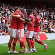 Festejos dos jogadores do Nottingham Forest frente ao Brentford