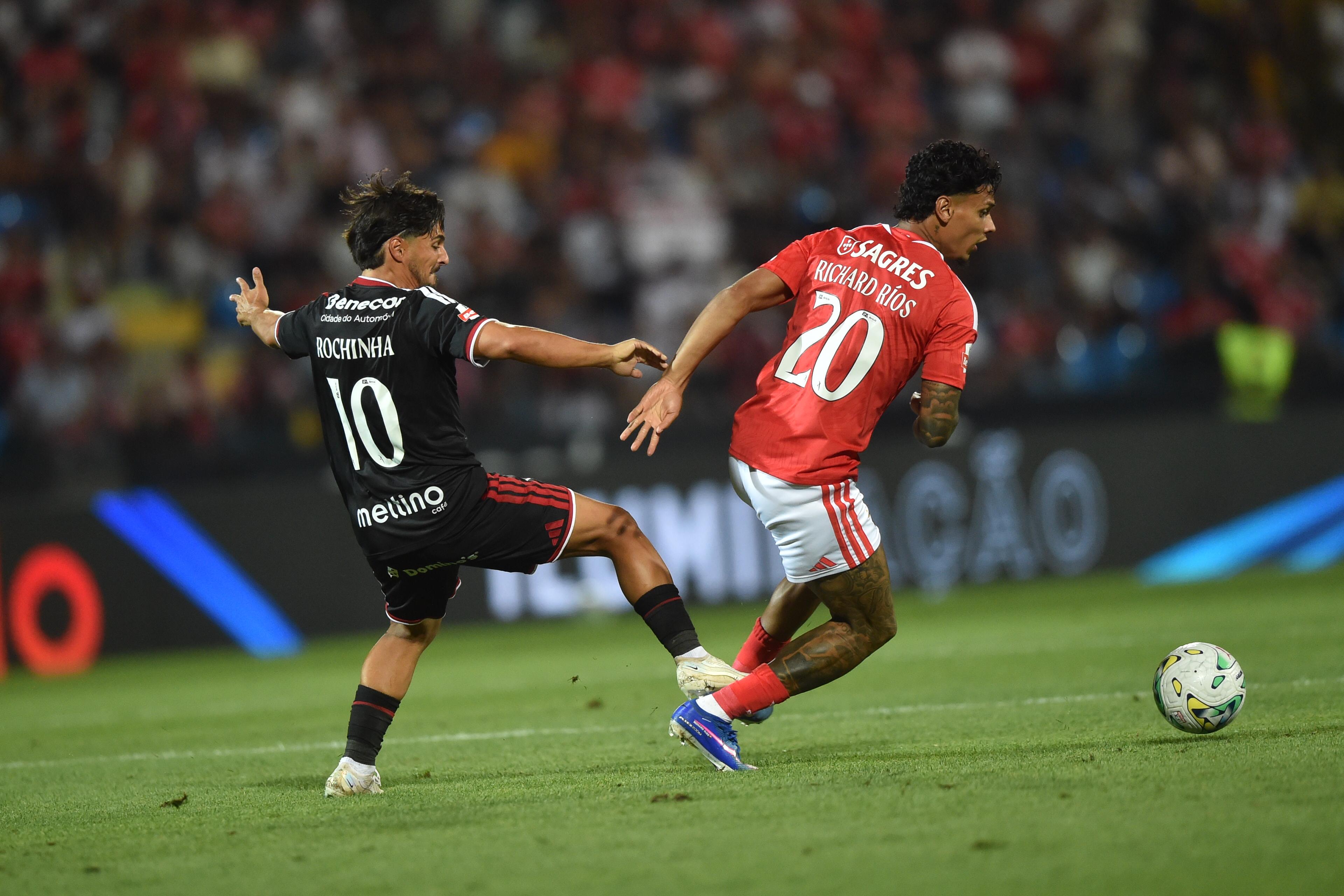 Richard Ríos em ação no jogo frente ao Casa Pia - Foto: Miguel Nunes