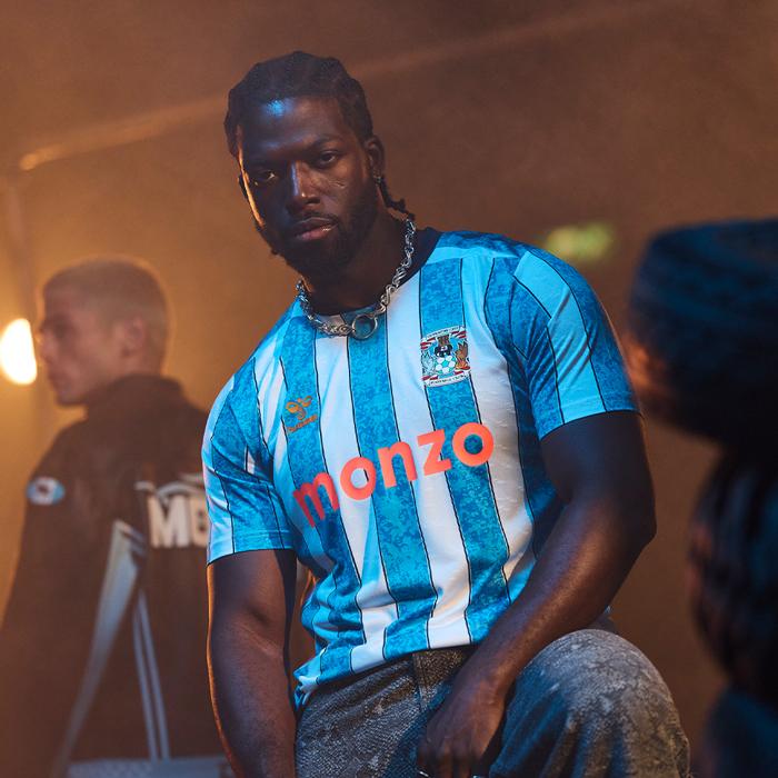 Coventry City (camisola principal)