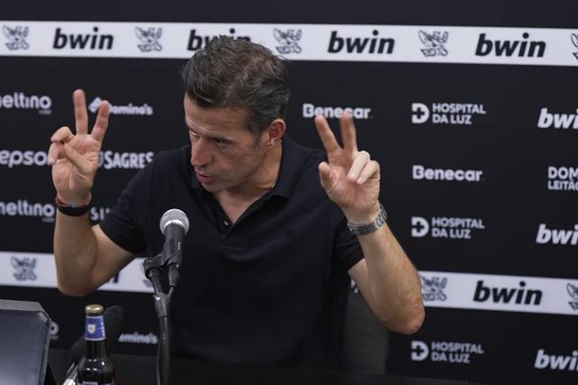 «Se neste momento não está a jogar, quero o Trubin chateado»