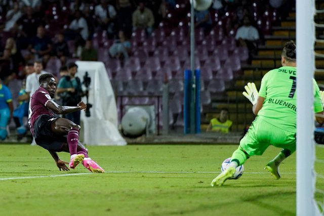 Dia: caso disciplinar encerrado, avançado volta às opções de Paulo Sousa