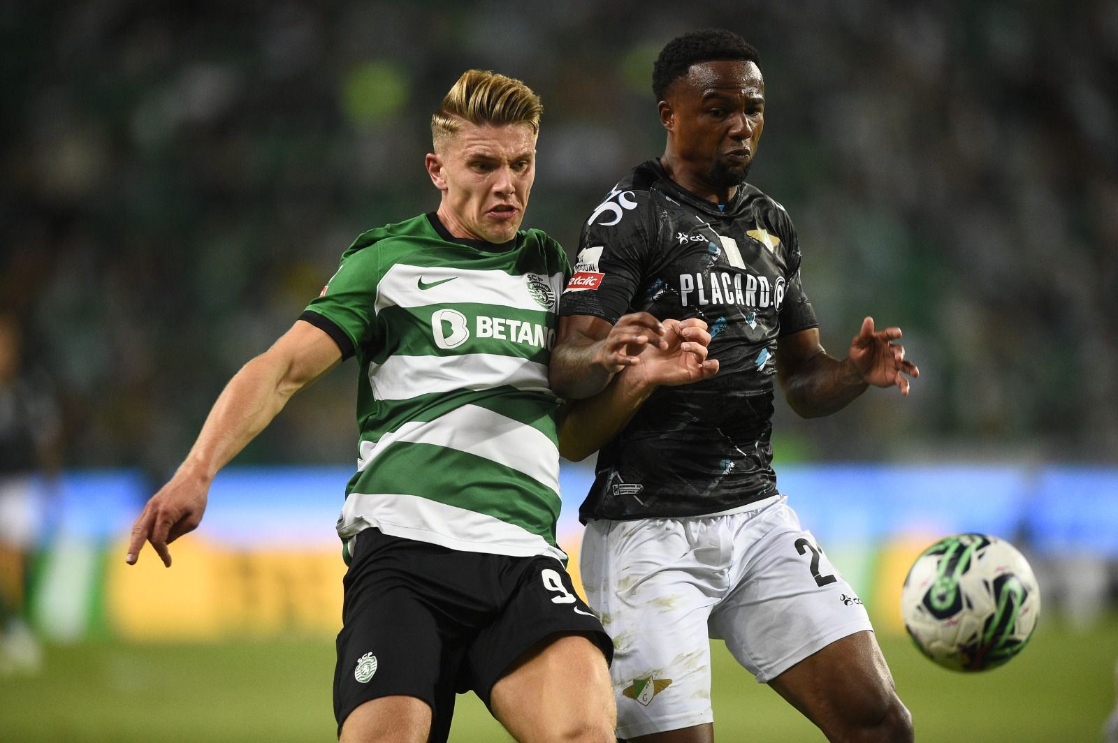 Sporting vence Moreirense e chega-se à frente, Sporting