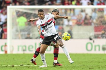 São Paulo derrota Flamengo e parte na frente na final da Taça do Brasil