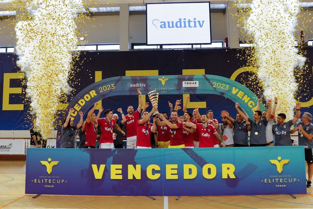 Benfica vence dérbi e conquista a Elite Cup