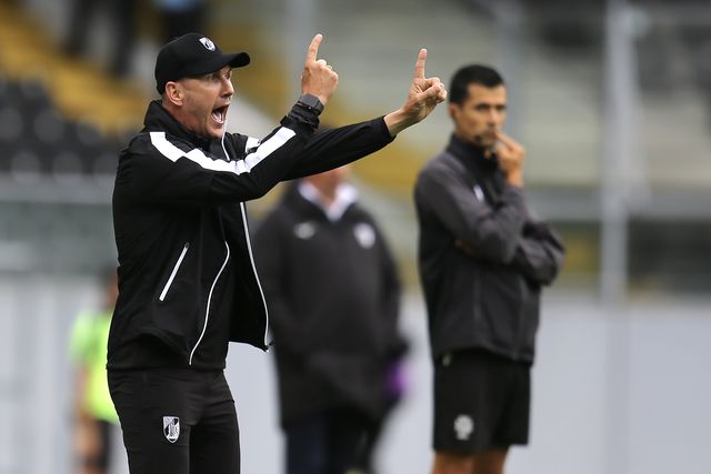 V. Guimarães: Paulo Turra: «Estas derrotas doem muito!»