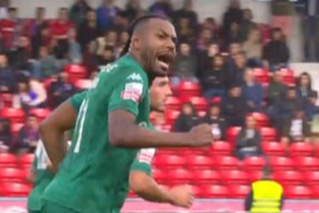 Veja o espetacular golo de bicicleta de Cassiano em Barcelos