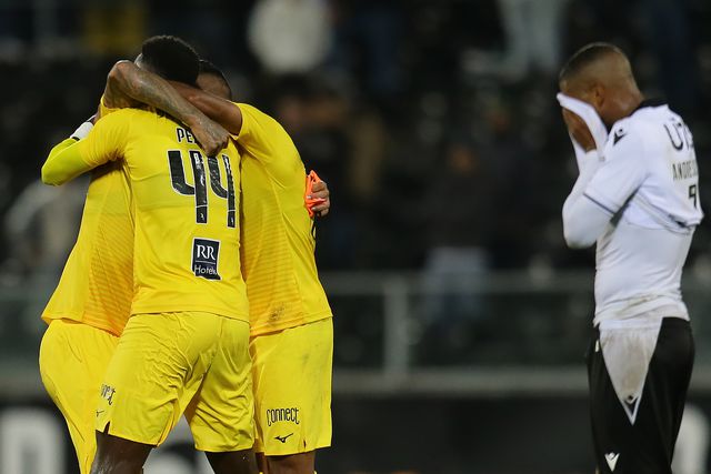 V. Guimarães-Portimonense (1-2): a crónica