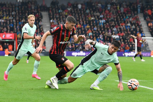 Chelsea volta a marcar passo e fica a 10 pontos da liderança